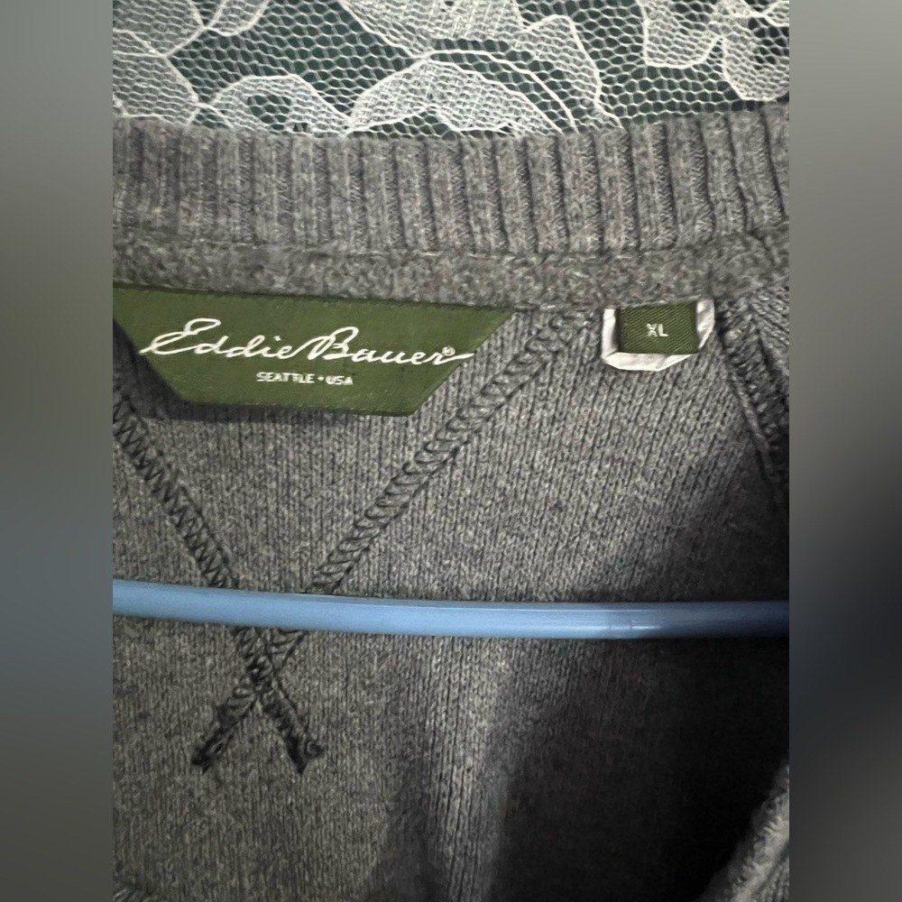 Eddie Bauer Men’s Gray Fitted Crewneck Sweater Size XL - Picture 3 of 6